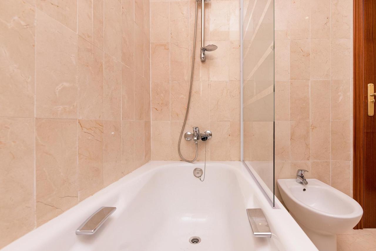 Appartement Bhost - Colon à Málaga Extérieur photo